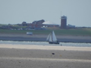 Segelschiff zwischen Texel und Den Helder - Strandwanderung zur Südspitze Texels