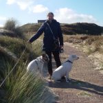 Birgit mit Zina und Feli am Aussichtspunkt Loodsmansduin