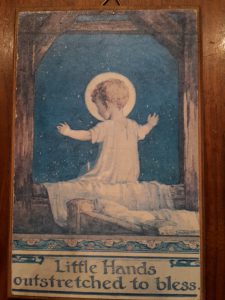 Segnende Hände, Beten