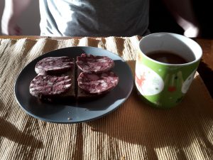 Blutwurststulle, Ein leichtes Frühstück